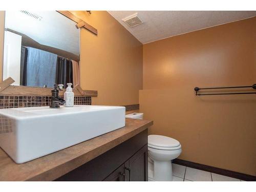 74 Duval Crescent, Red Deer, AB - Indoor Photo Showing Bathroom