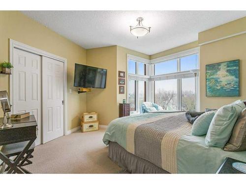601-9020 Jasper Avenue Nw, Edmonton, AB - Indoor Photo Showing Bedroom