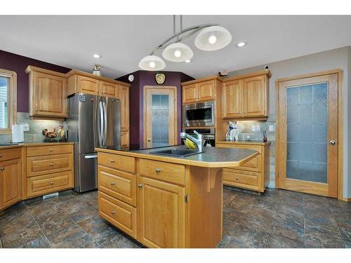 5404 52A, Eckville, AB - Indoor Photo Showing Kitchen With Stainless Steel Kitchen