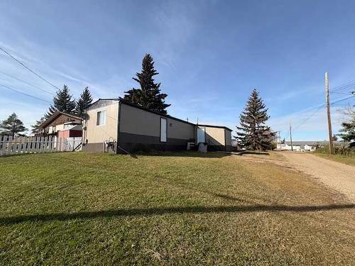 5127 49 Street, Hardisty, AB - Outdoor With Exterior