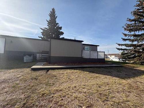 5127 49 Street, Hardisty, AB - Outdoor With Exterior