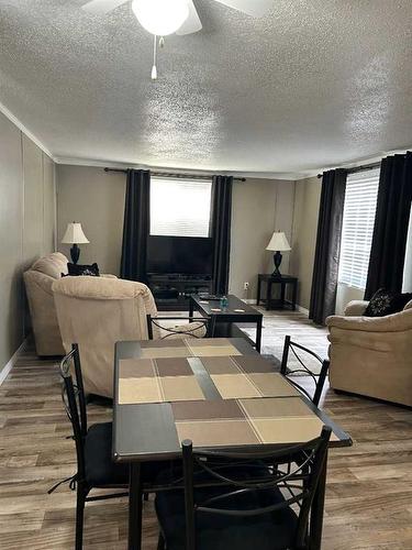 5127 49 Street, Hardisty, AB - Indoor Photo Showing Dining Room