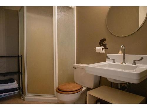 51 Parkland Drive, Parkland Beach, AB - Indoor Photo Showing Bathroom
