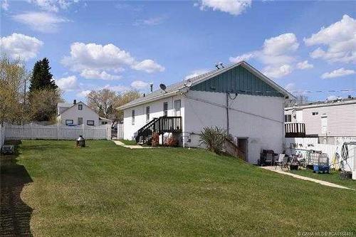 A,B&C-2023 22 Avenue, Delburne, AB - Outdoor