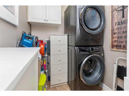 205-4512 52 Avenue, Red Deer, AB - Indoor Photo Showing Laundry Room