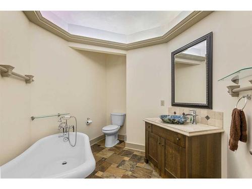 5761 51 Street, Innisfail, AB - Indoor Photo Showing Bathroom