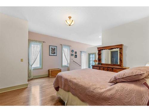 5761 51 Street, Innisfail, AB - Indoor Photo Showing Bedroom