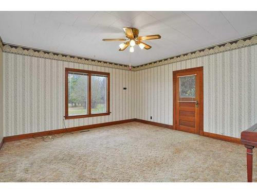 31064 Highway 53, Rural Ponoka County, AB - Indoor Photo Showing Other Room