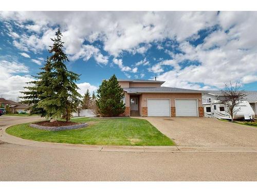 4102 66 Street, Stettler, AB - Outdoor With Facade