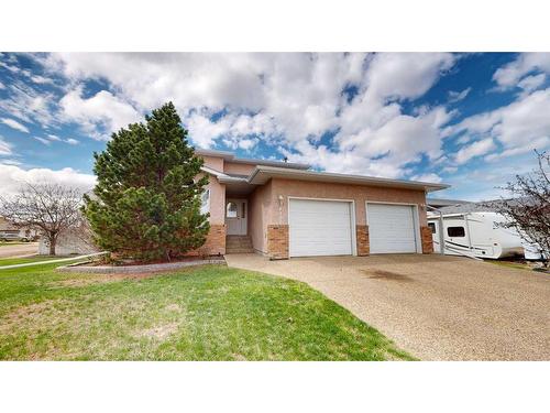 4102 66 Street, Stettler, AB - Outdoor With Facade