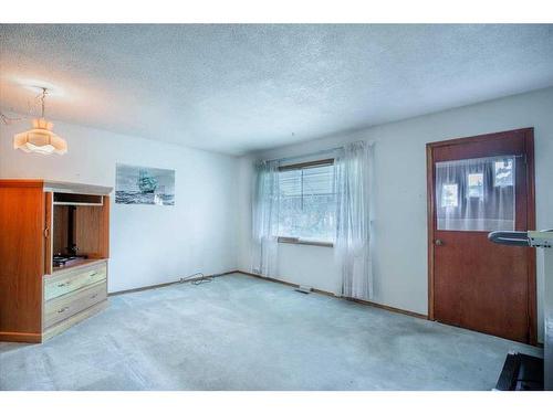 2544 Hwy 39, Warburg, AB - Indoor Photo Showing Other Room