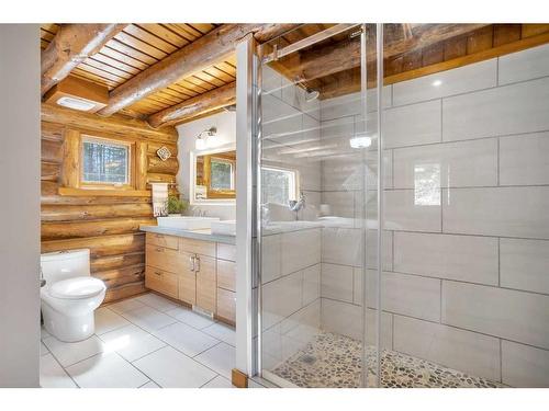 405080 5-3 Range Road, Rocky Mountain House, AB - Indoor Photo Showing Bathroom
