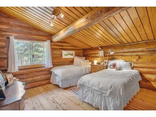 405080 5-3 Range Road, Rocky Mountain House, AB - Indoor Photo Showing Bedroom