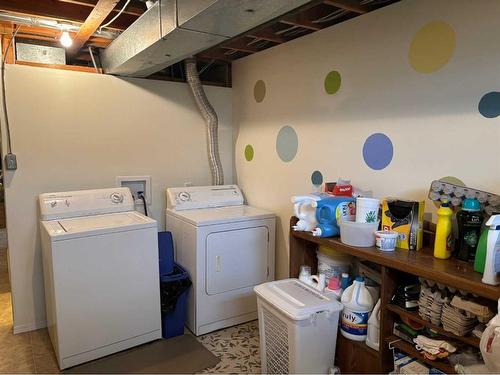 5106 A-61 Avenue, Ponoka, AB - Indoor Photo Showing Laundry Room