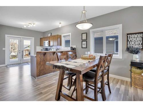 135 Ibbotson Close, Red Deer, AB - Indoor Photo Showing Dining Room