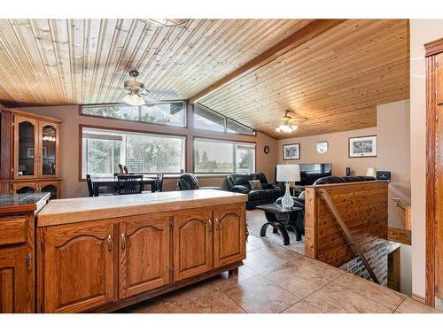 23342 Township Road 374, Rural Red Deer County, AB - Indoor