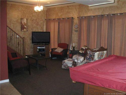 4021-25054 South Pine Lake Road, Rural Red Deer County, AB - Indoor