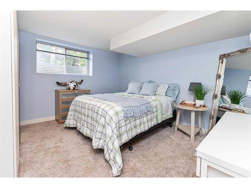 4717 43 Avenue, Red Deer, AB - Indoor Photo Showing Bedroom