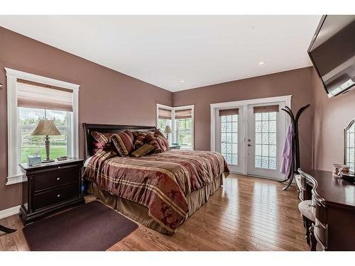 559 Summer Crescent, Rural Ponoka County, AB - Indoor Photo Showing Bedroom