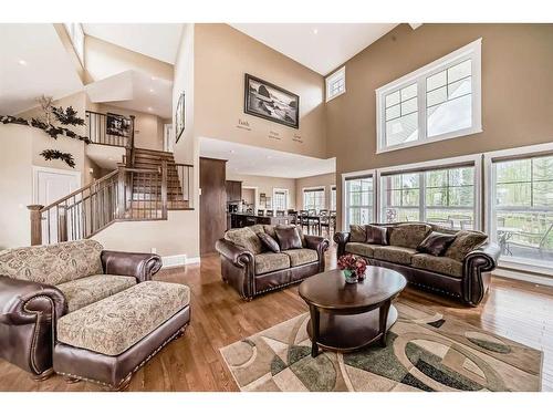 559 Summer Crescent, Rural Ponoka County, AB - Indoor Photo Showing Living Room