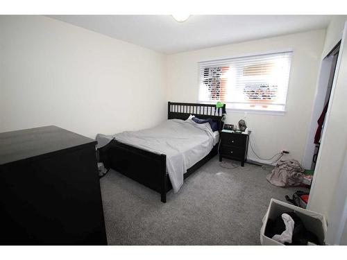 5512 35 Street, Red Deer, AB - Indoor Photo Showing Bedroom