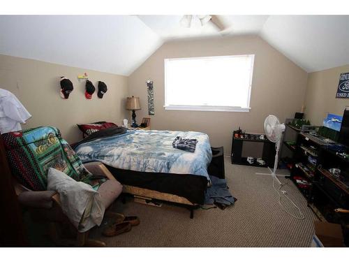 5512 35 Street, Red Deer, AB - Indoor Photo Showing Bedroom