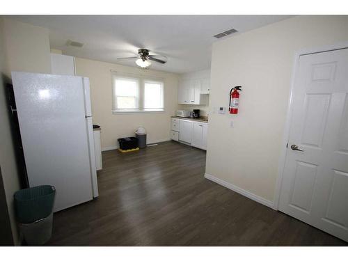 5512 35 Street, Red Deer, AB - Indoor Photo Showing Other Room