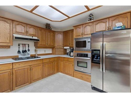 33 Mackenzie Drive, Sedgewick, AB - Indoor Photo Showing Kitchen