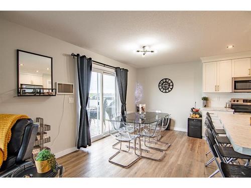 35 Thayer Close, Red Deer, AB - Indoor Photo Showing Other Room