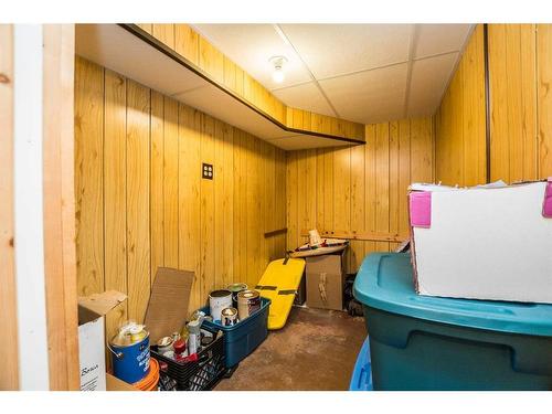 5135 38 Street Close, Innisfail, AB - Indoor Photo Showing Other Room