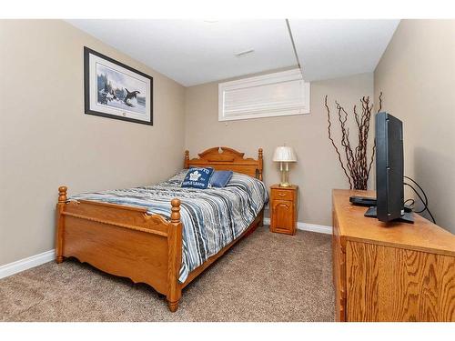 149 Sutherland Close, Red Deer, AB - Indoor Photo Showing Bedroom