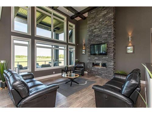 41216 Range Road 274, Rural Lacombe County, AB - Indoor Photo Showing Living Room With Fireplace