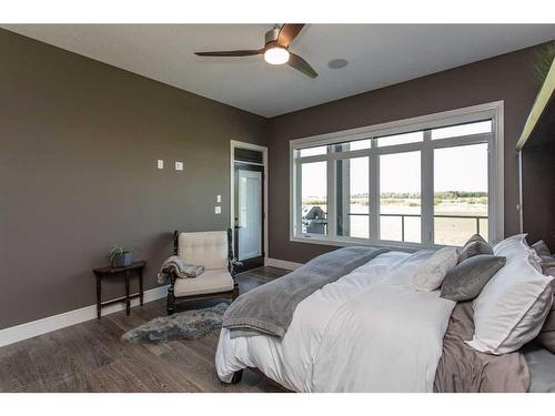 41216 Range Road 274, Rural Lacombe County, AB - Indoor Photo Showing Bedroom