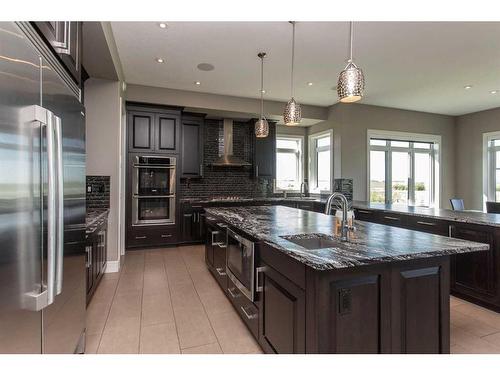 41216 Range Road 274, Rural Lacombe County, AB - Indoor Photo Showing Kitchen With Upgraded Kitchen