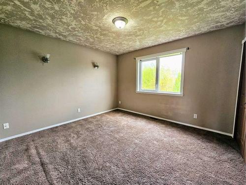 1209 12 Street Se, Slave Lake, AB - Indoor Photo Showing Other Room