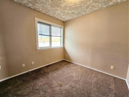 1209 12 Street Se, Slave Lake, AB - Indoor Photo Showing Other Room