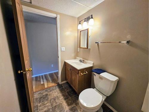 1209 12 Street Se, Slave Lake, AB - Indoor Photo Showing Bathroom