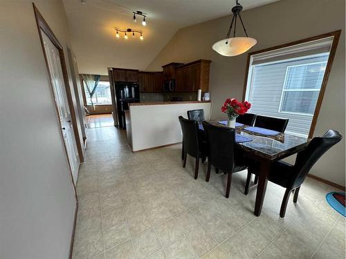 372 Lancaster Drive, Red Deer, AB - Indoor Photo Showing Dining Room