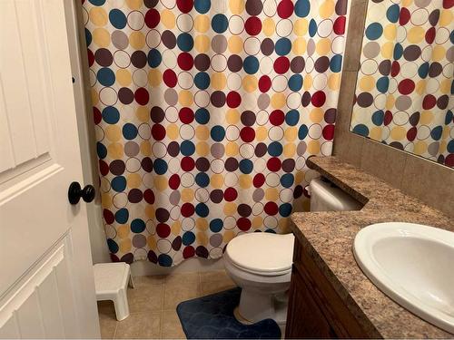 372 Lancaster Drive, Red Deer, AB - Indoor Photo Showing Bathroom