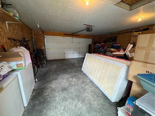 372 Lancaster Drive, Red Deer, AB - Indoor Photo Showing Garage