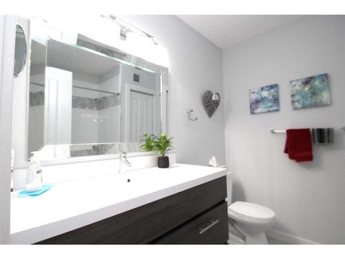 53 Otterbury Avenue, Red Deer, AB - Indoor Photo Showing Bathroom