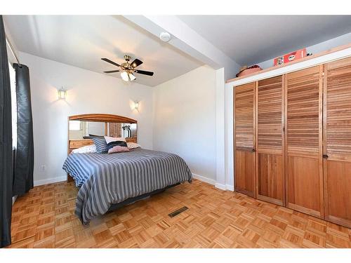 5303 47 Street, Alix, AB - Indoor Photo Showing Bedroom