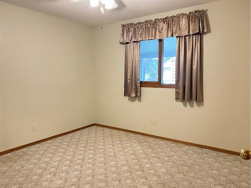 6020 58A Street, Rocky Mountain House, AB - Indoor Photo Showing Other Room