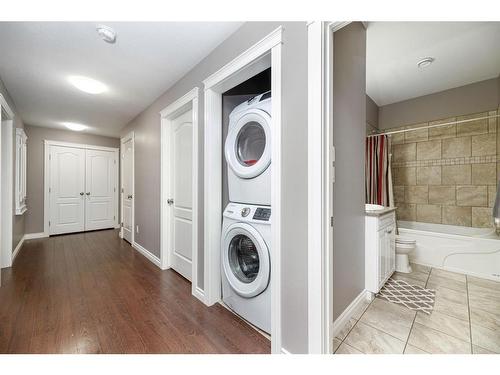 21 Rosedale Avenue, Rural Lacombe County, AB - Indoor Photo Showing Laundry Room