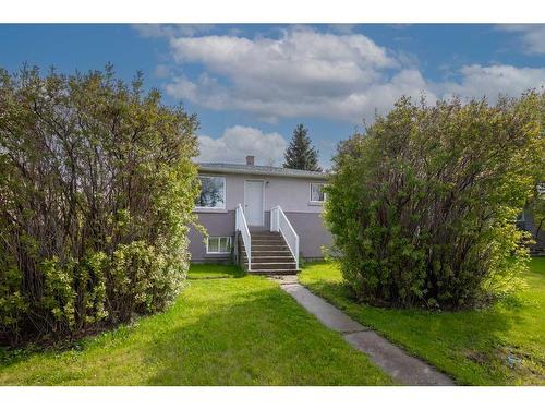 3715 50 Street, Red Deer, AB - Outdoor