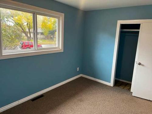 3715 50 Street, Red Deer, AB - Indoor Photo Showing Other Room