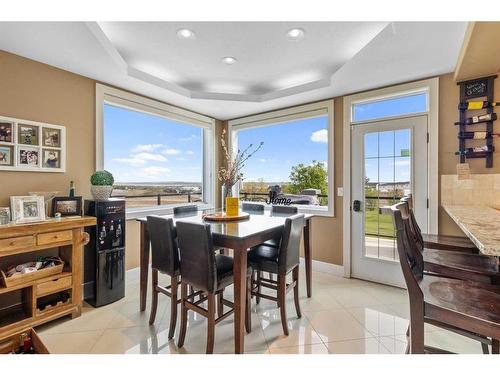 4300 Memorial Trail, Sylvan Lake, AB - Indoor Photo Showing Dining Room