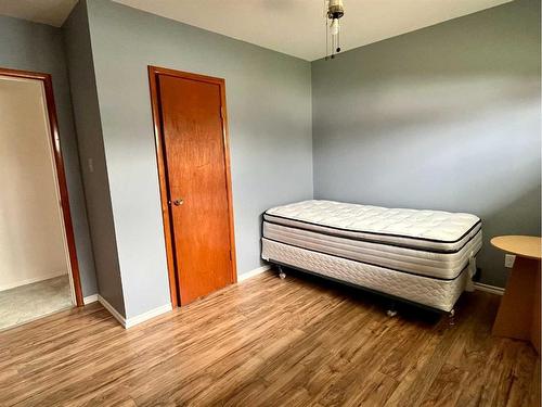 5119 57 Avenue, Viking, AB - Indoor Photo Showing Bedroom