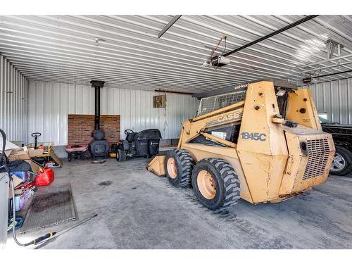 432044 252A Range, Rural Ponoka County, AB - Indoor Photo Showing Garage