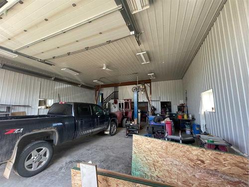 432044 252A Range, Rural Ponoka County, AB - Indoor Photo Showing Garage